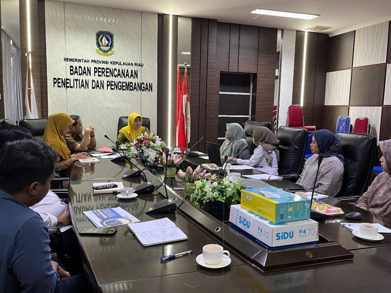 FTTK UMRAH dan BARENLITBANG Kepri Bahas Implementasi Kerjasama Tridharma Perguruan Tinggi