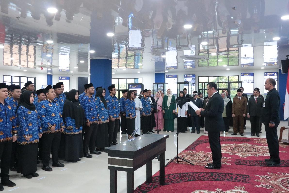 Read more about the article Pelaksanaan Pengambilan Sumpah/Janji Pengawai Negeri Sipil di Lingkungan UMRAH