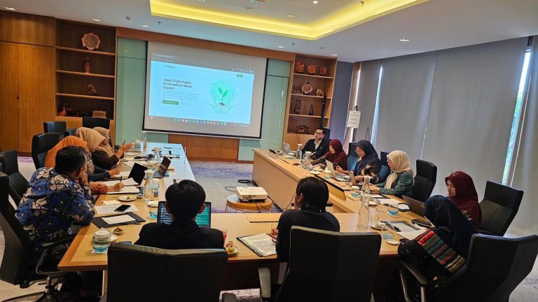 Kolaborasi Akademisi, Pemerintah, dan Masyarakat dalam FGD Aplikasi Ecozyme: Wujud Sinergi Menuju Pengelolaan Sampah Berkelanjutan